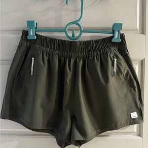 Vuori Dash 3” Athletic Shorts